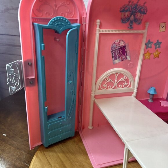 Mattel Barbie Folding House Playset Fold Go Travel Case Bedroom Bathroom Switch - Picture 2 of 10